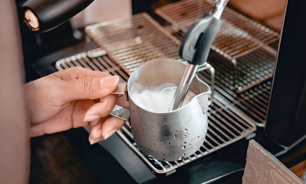 How to froth milk with a hand frother